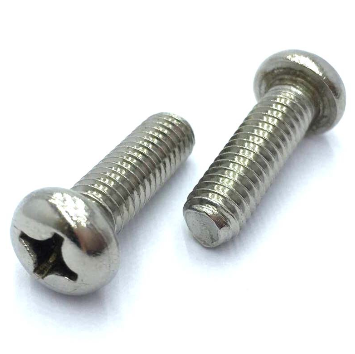 Jaka jest podstawowa różnica między śrubami z łbem stożkowym a śrubami z łbem stożkowym?