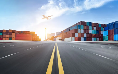 Import i eksport chińskiego handlu towarami wzrósł o 15,3% w ciągu pierwszych pięciu miesięcy tego roku